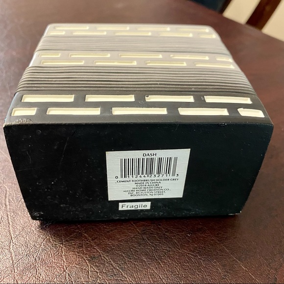 Ombré Toothbrush Holder - Picture 5 of 5